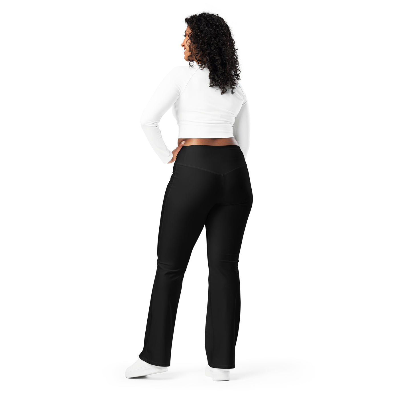Cachy’s Urban high-waisted flared leggings for women, available in multiple colours, perfect for sporty and casual streetwear style
