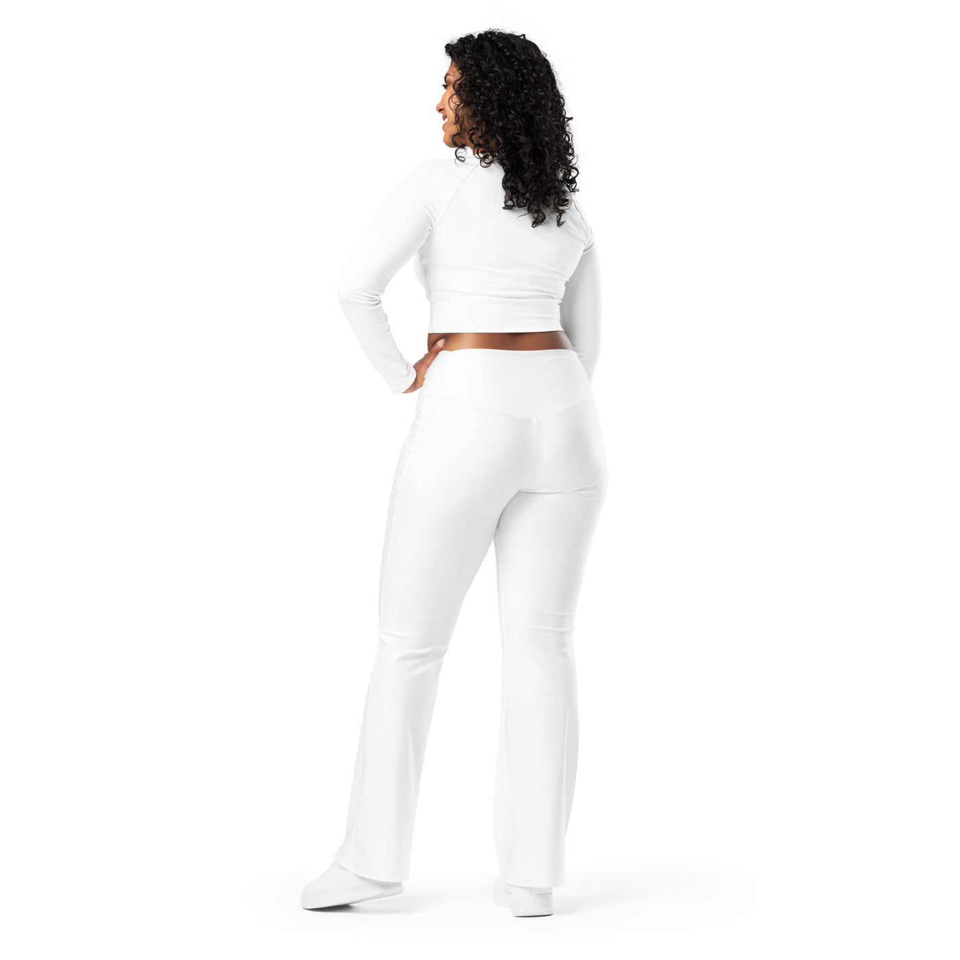 Cachy’s Urban high-waisted flared leggings for women, available in multiple colours, perfect for sporty and casual streetwear style