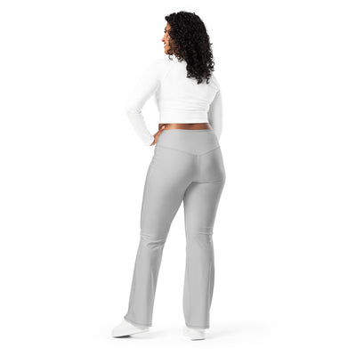 Cachy’s Urban high-waisted flared leggings for women, available in multiple colors, perfect for sporty and casual streetwear style