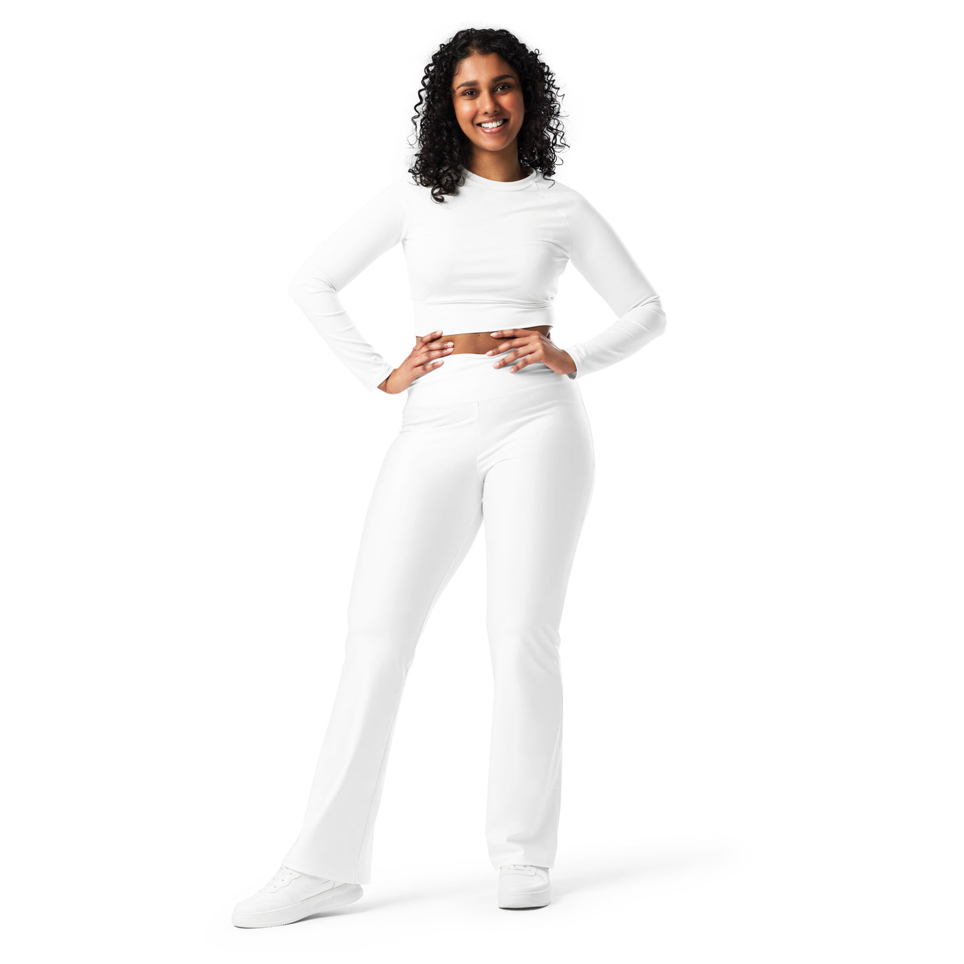 Cachy’s Urban high-waisted flared leggings for women, available in multiple colours, perfect for sporty and casual streetwear style