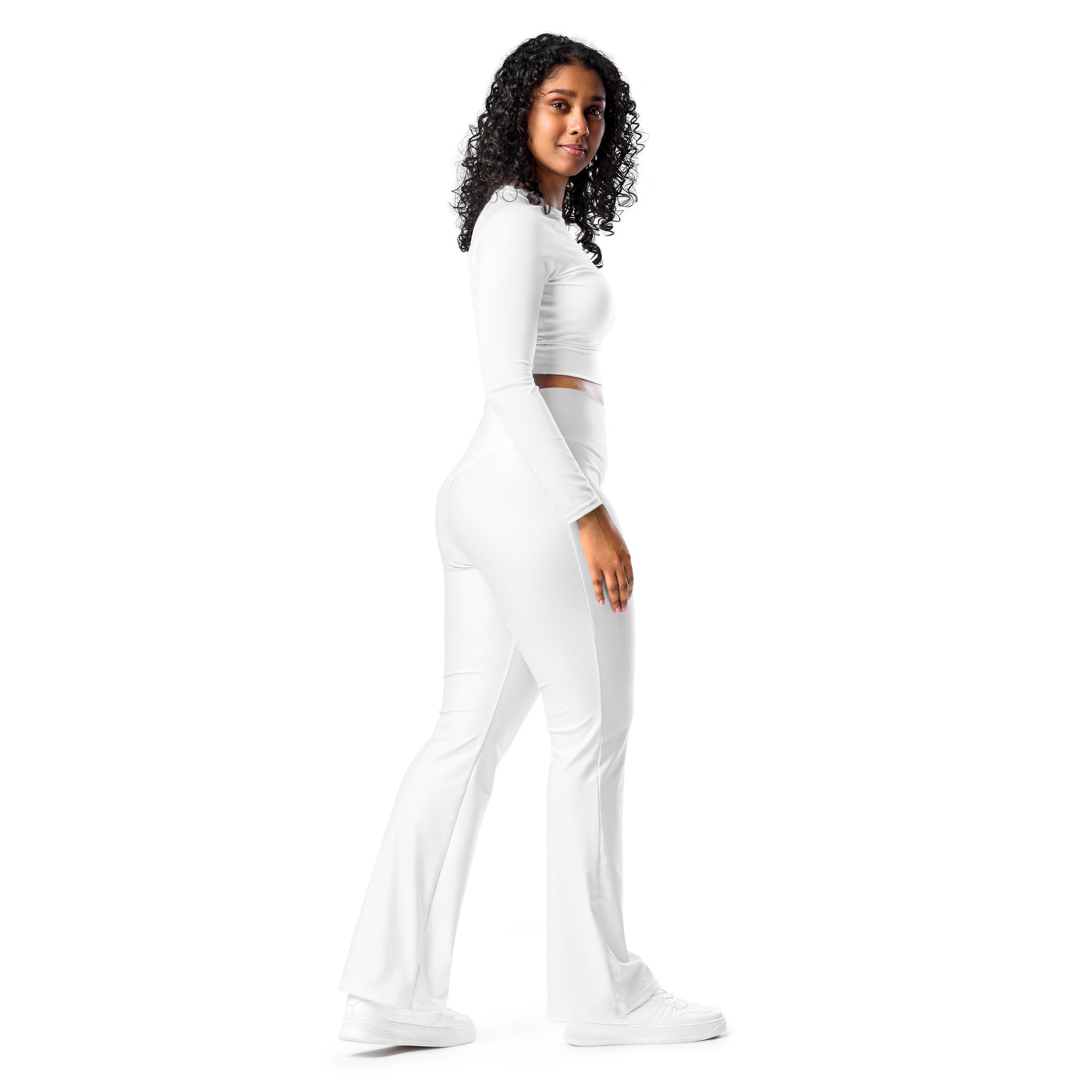 Cachy’s Urban high-waisted flared leggings for women, available in multiple colors, perfect for sporty and casual streetwear style