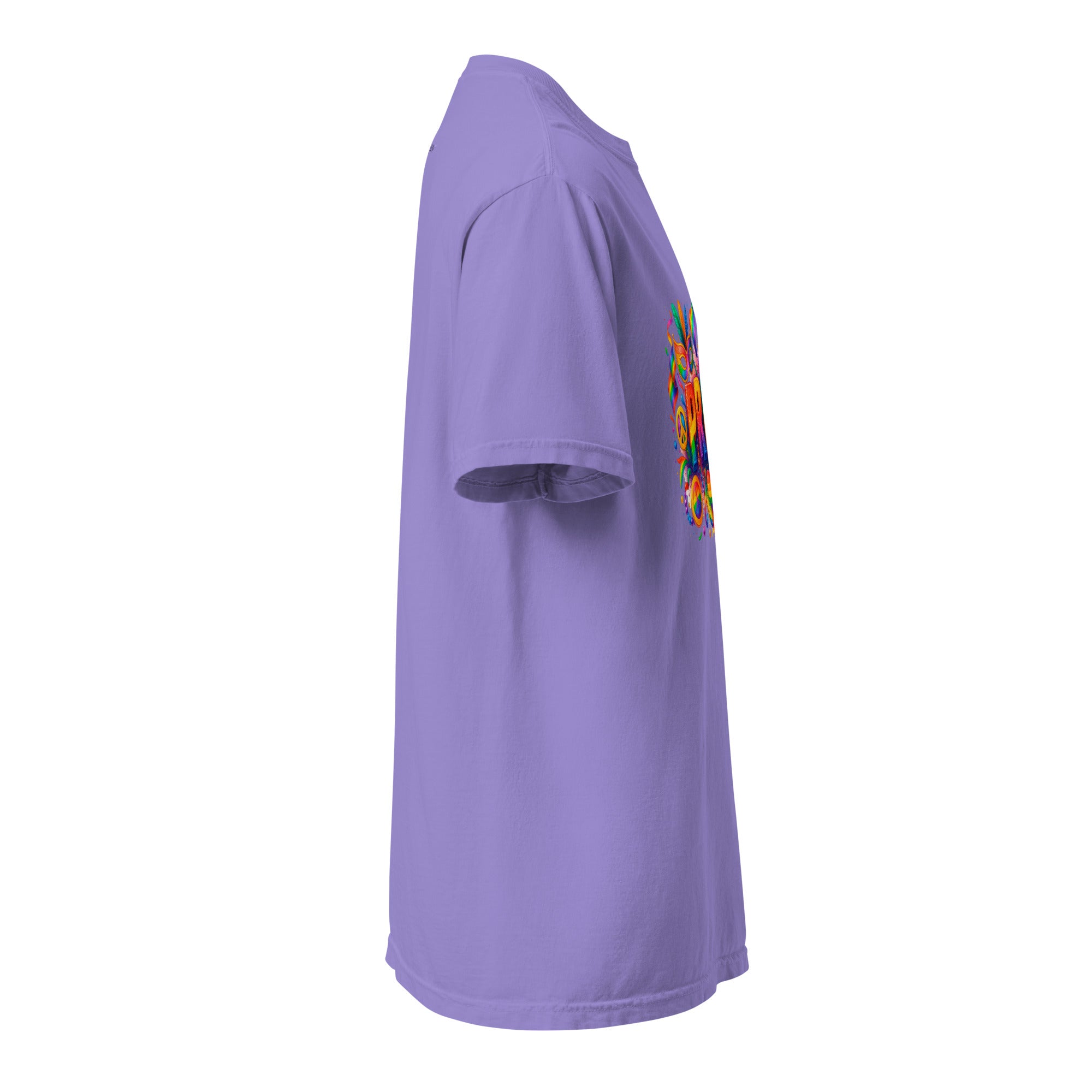 Cachy’s Urban t-shirt with colourful “Choose Love” graphic featuring sunflower and rainbow design